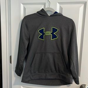 Boys under Armour sweatshirt